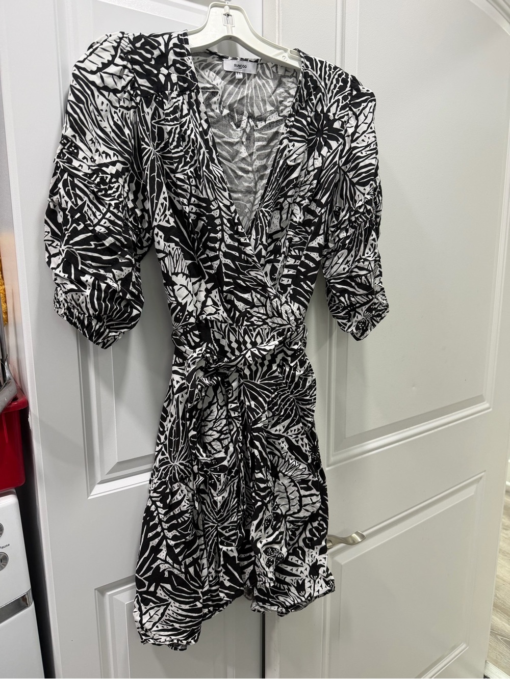 SUNCOO Black and White Floral Wrap Mini Dress